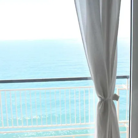 Casa Calandre Mare アパート